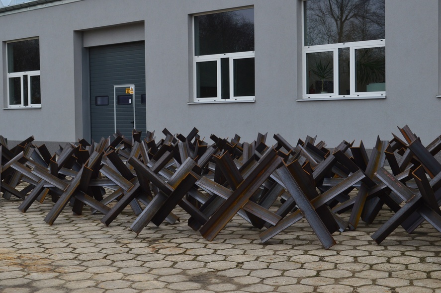 Elbląg, Metalowe i betonowe przeszkody na granicy z obwodem kaliningradzkim Elbląg, Metalowe i betonowe przeszkody na granicy z obwodem kaliningradzkim