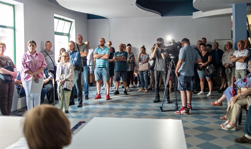 Elbląg, Na spotkanie dotyczące spółdzielni przyszło ponad 100 osób Elbląg, Na spotkanie dotyczące spółdzielni przyszło ponad 100 osób