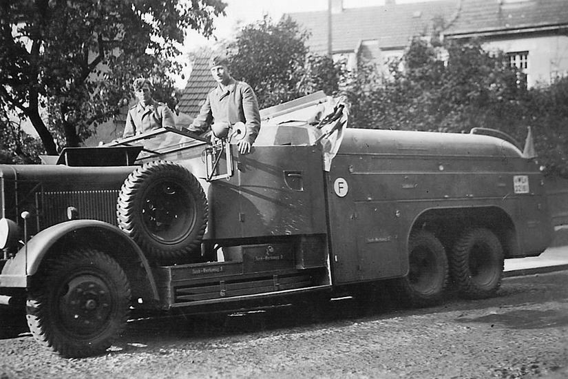 Elbląg, Cysterna Mercedes-Benz, Elbląg, Cysterna Mercedes-Benz,