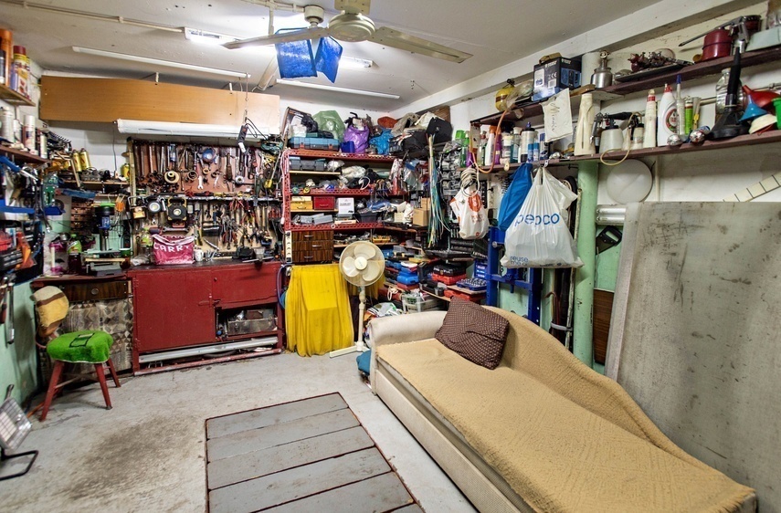 Elbląg, Takie warunki miał w garażu pan Ryszard,