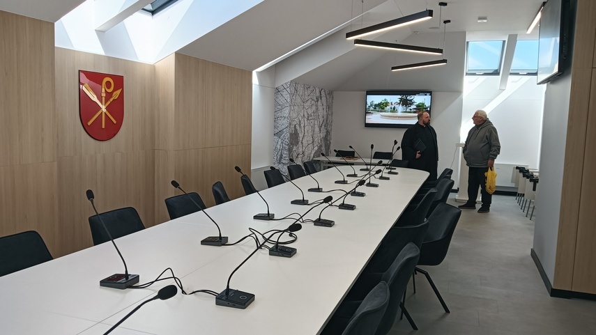 Elbląg, Nowa sala sesyjna Rady Gminy w Rychlikach