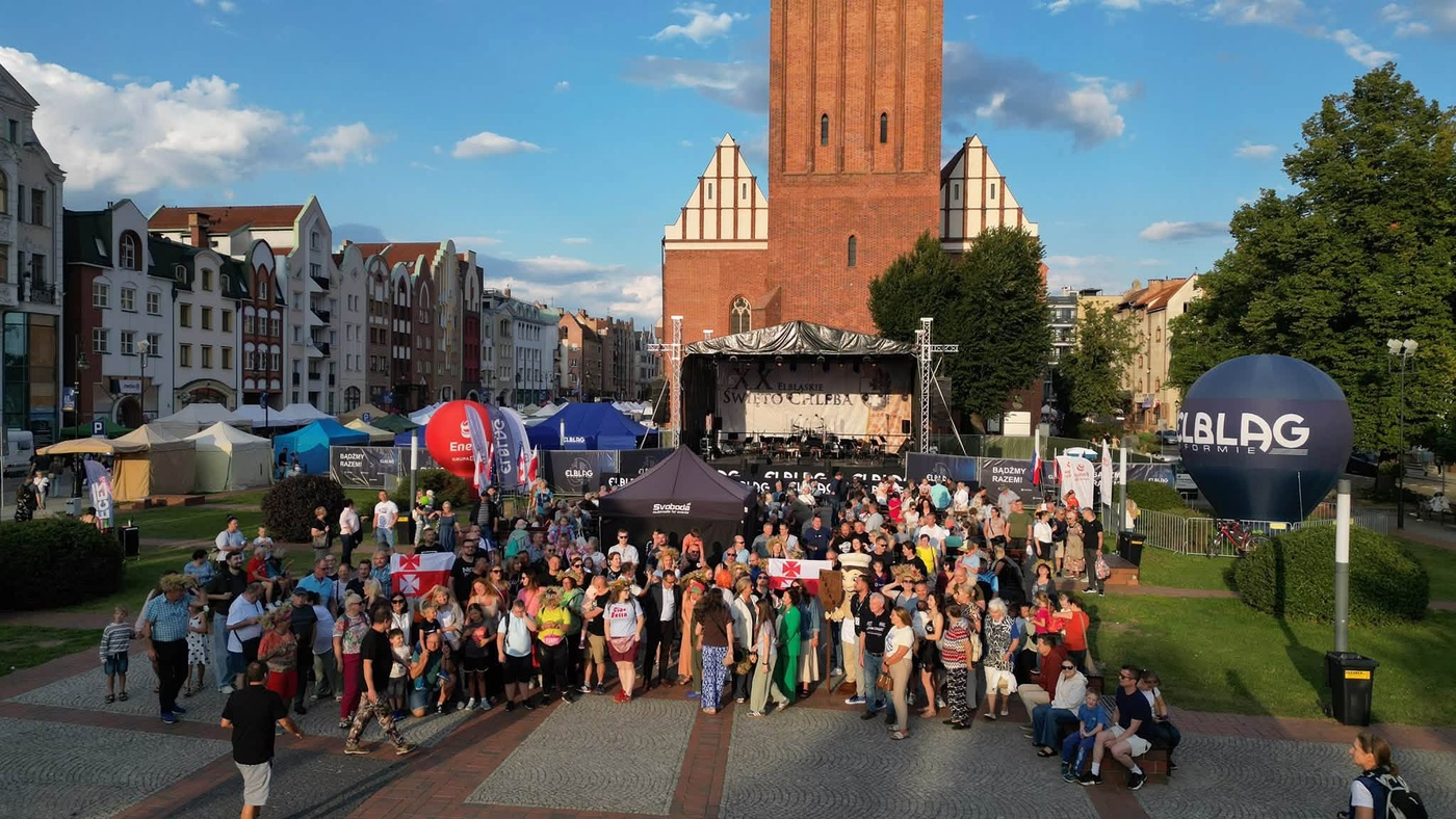 Elbląg, Jedno z pamiątkowych zdjęć wykonanych elblążanom przez drona,