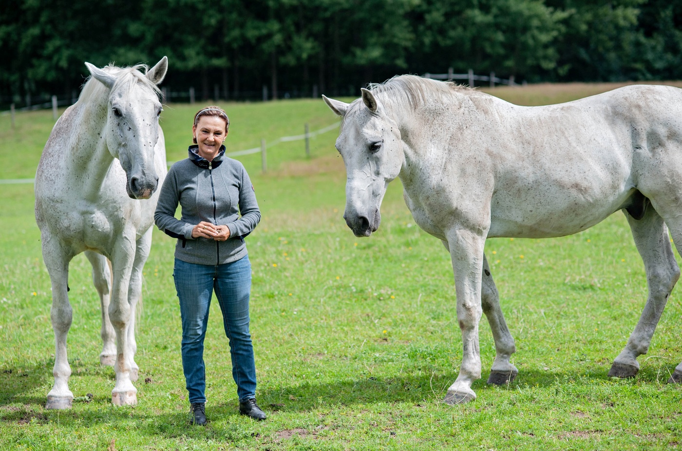 Elbląg, Katarzyna Nazarewicz z końmi rasy lipicańskiej