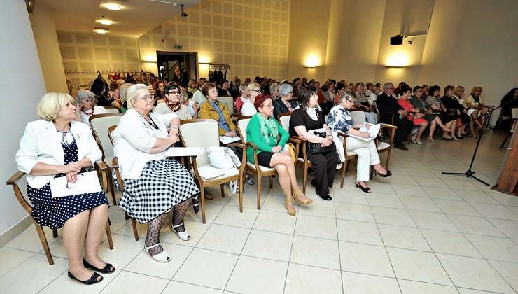 Elbląg, Konferencja pt. „Profilaktyka ma różowe okulary” rozpoczęła się dziś w Ratuszu Staromiejskim Elbląg, Konferencja pt. „Profilaktyka ma różowe okulary” rozpoczęła się dziś w Ratuszu Staromiejskim