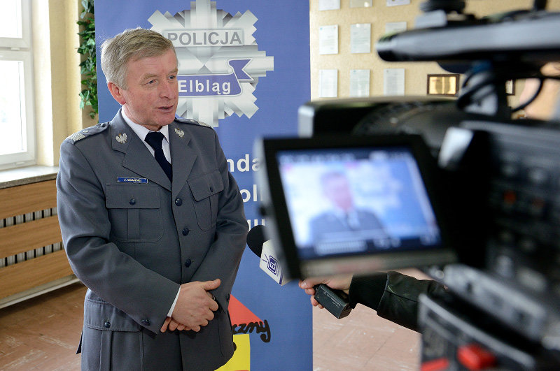 Elbląg, Bardzo wysoko pracę elbląskich policjantów ocenił nadinsp. Józef Gdański Elbląg, Bardzo wysoko pracę elbląskich policjantów ocenił nadinsp. Józef Gdański