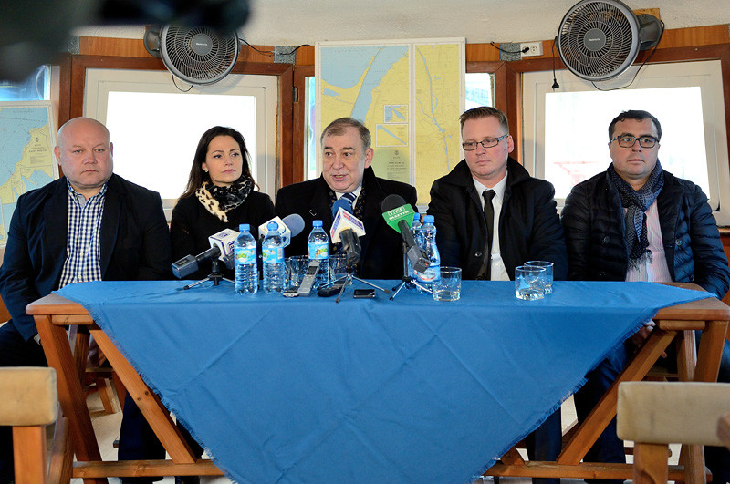 Elbląg, O konieczności przekopu mierzei oraz pogłębianiu torów wodnych na Zalewie Wiślanym zgodnie mówią armatorzy, prezydent Elbląga oraz dyrektor portu