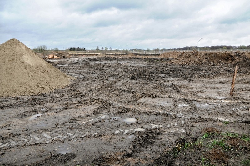 Elbląg, Trwa wyrównywanie terenu pod budowę drugiej hali