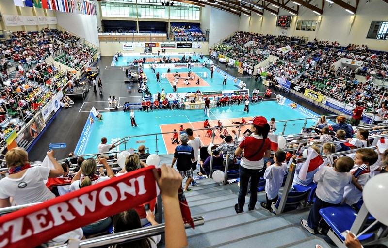 Elbląg, Głośny doping nie pomógł polskim reprezentacjom