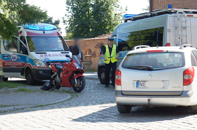 Elbląg, Zderzenie osobówki z motocyklem Elbląg, Zderzenie osobówki z motocyklem