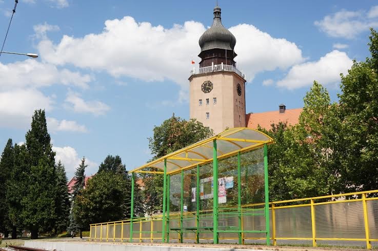 Elbląg, Jedna wiata zmieniła lokalizację, druga musi zostać
