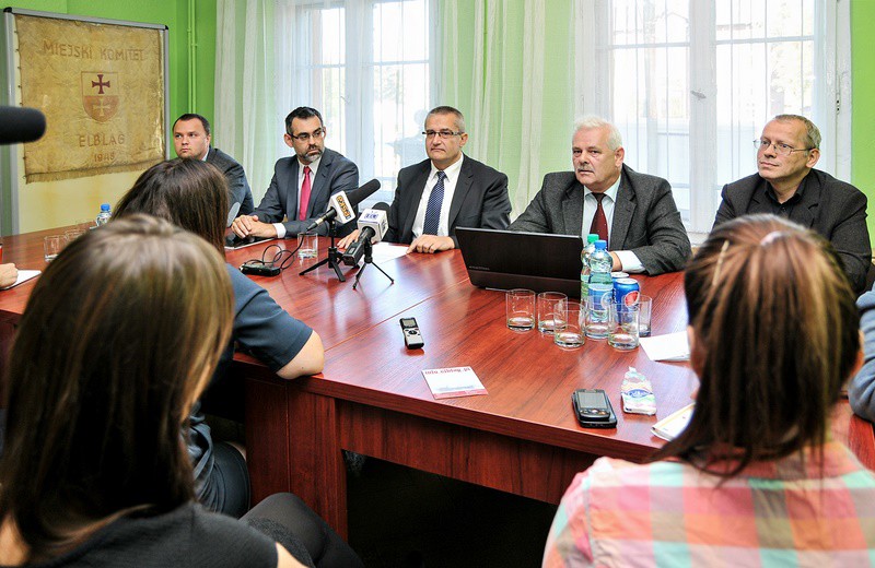 Elbląg, Podczas dzisiejszej konferencji prasowej EKO przedstawiła kandydata na prezydenta, 25 września zaprezentuje program wyborczy Elbląg, Podczas dzisiejszej konferencji prasowej EKO przedstawiła kandydata na prezydenta, 25 września zaprezentuje program wyborczy