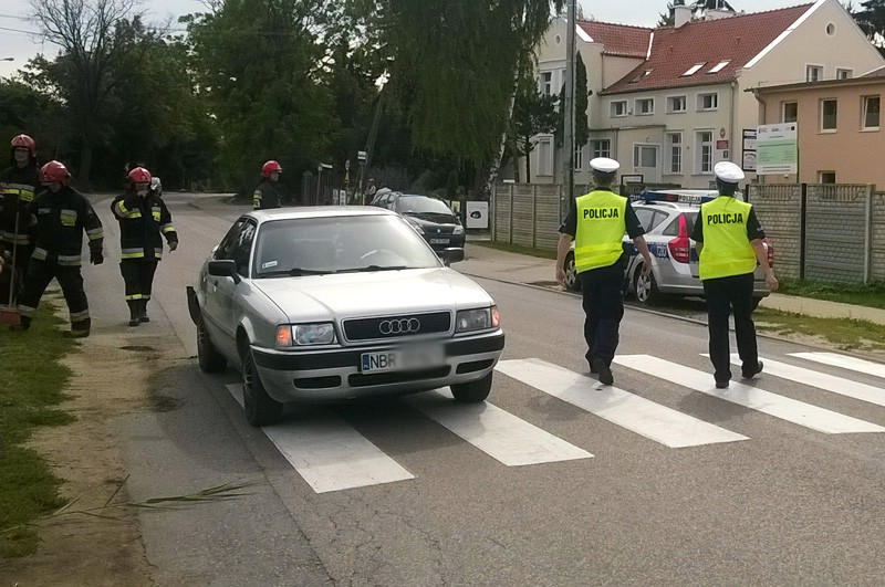 Elbląg, Uderzył w audi i uciekł. Już został zatrzymany Elbląg, Uderzył w audi i uciekł. Już został zatrzymany