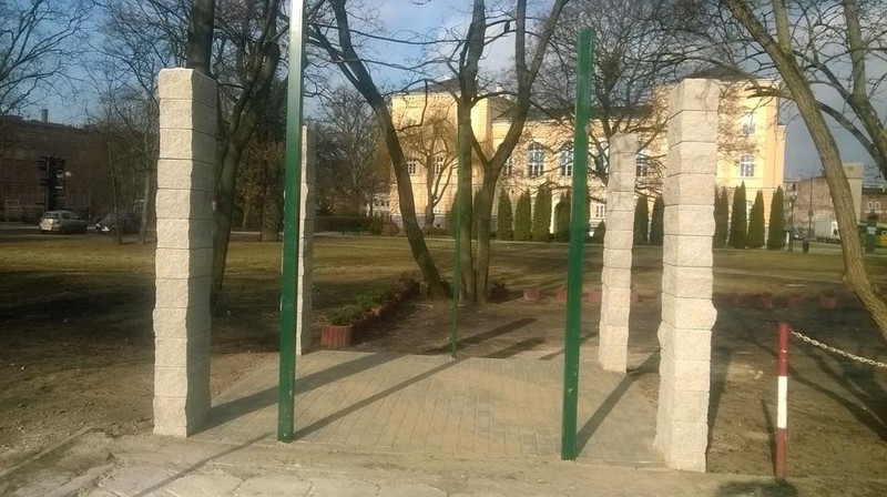Elbląg, Teren został posprzątany, trwa budowa śmietnika