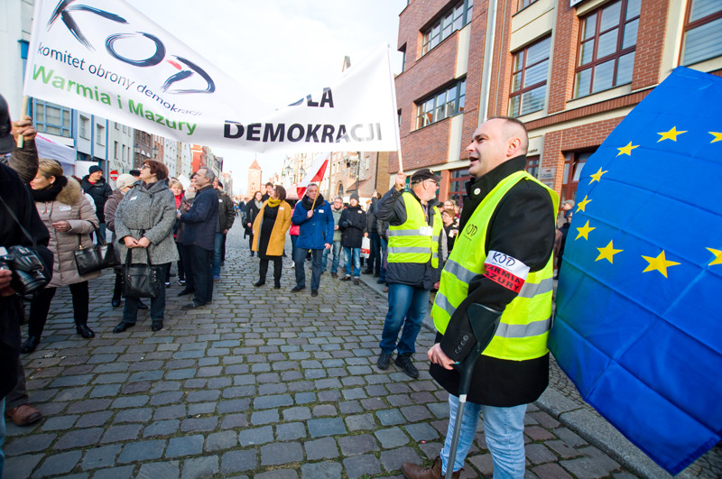 Elbląg, Demokracja po elbląsku, czyli pikieta KOD Elbląg, Demokracja po elbląsku, czyli pikieta KOD