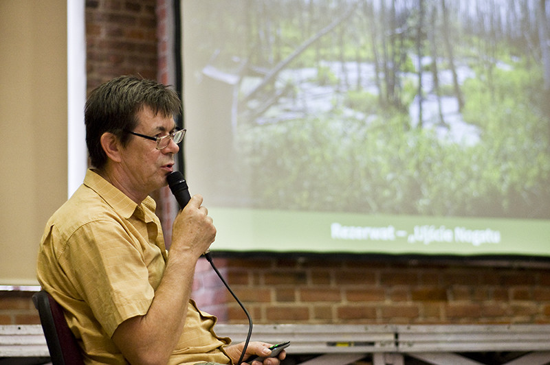 Elbląg, O ziołach i nie tylko opowiadał Leszek Marcinkowski, przewodnik PTTK