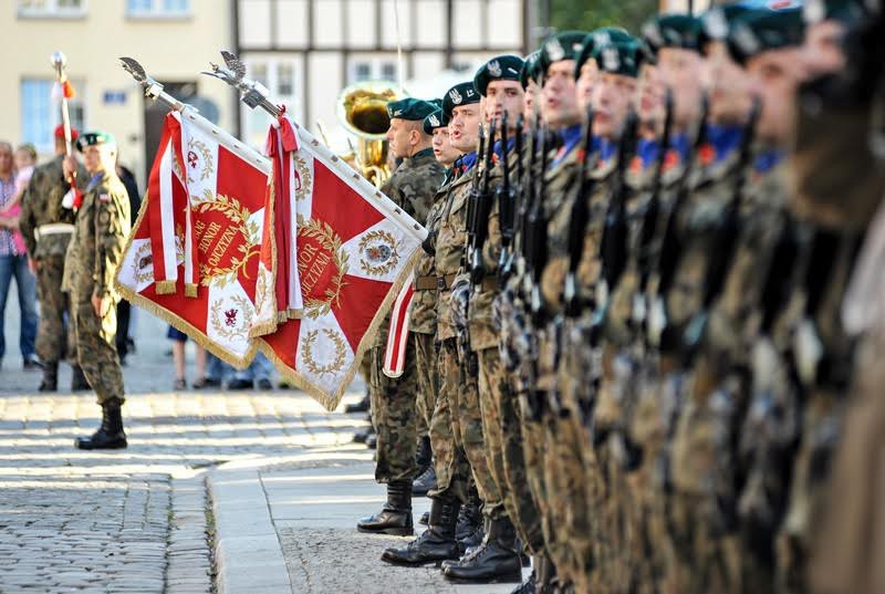 Elbląg, Żołnierze opanowali starówkę Elbląg, Żołnierze opanowali starówkę