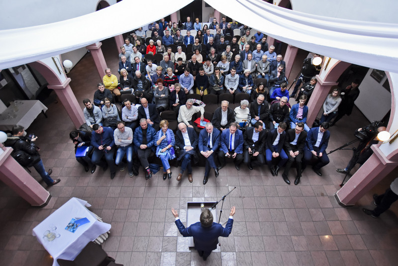Elbląg, Na spotkanie z liderem Nowoczesnej przyszło około stu osób Elbląg, Na spotkanie z liderem Nowoczesnej przyszło około stu osób