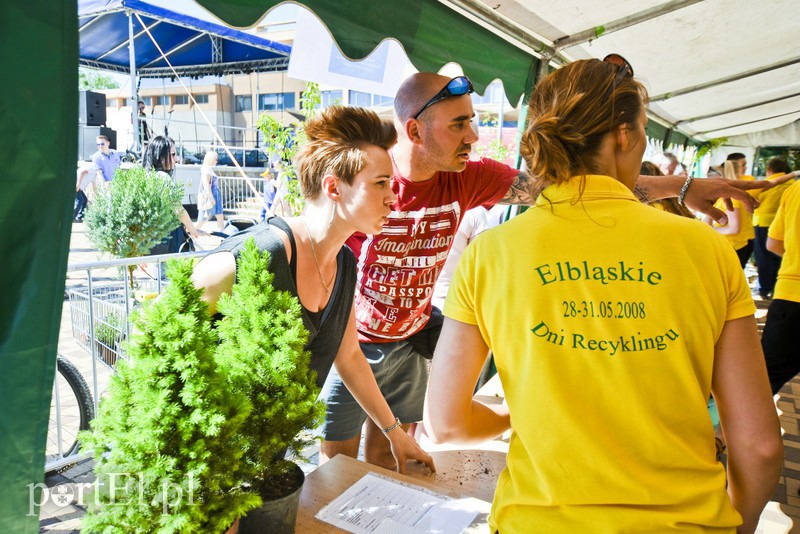 Elbląg, Śmieci wymieniano na drzewka i rośliny