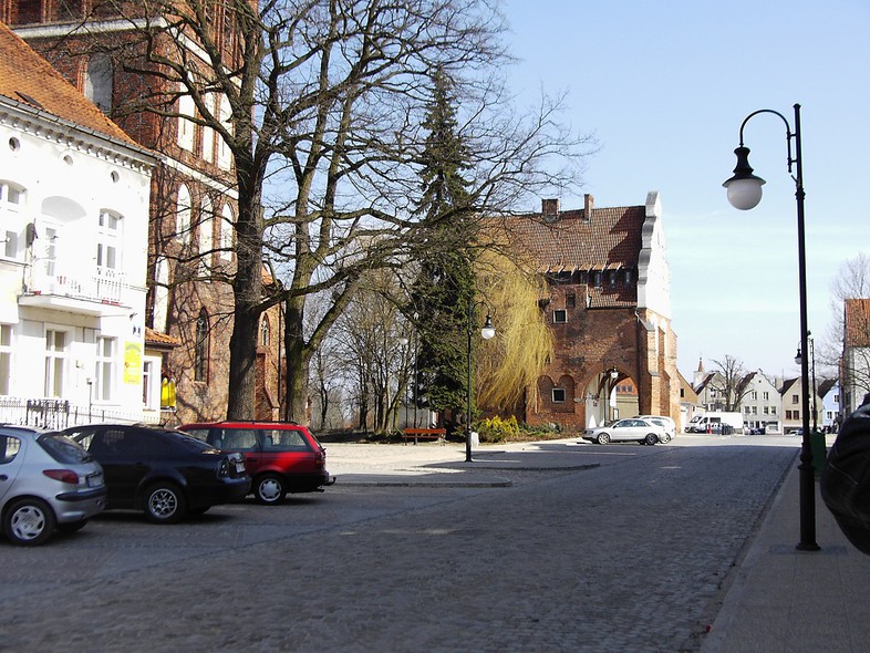 Elbląg, Rynek Starego Miasta w Pasłęku, w głębi ratusz staromiejski