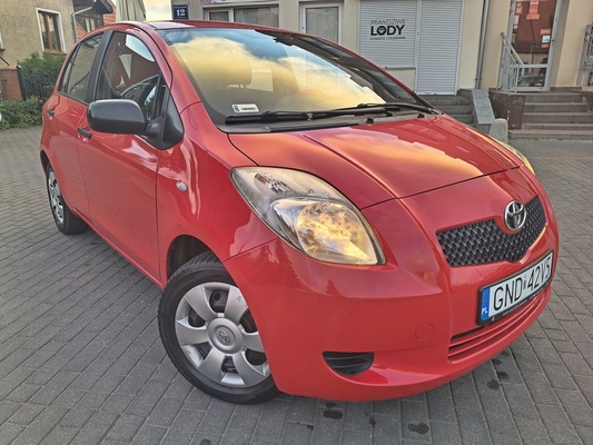 Elbląg TOYOTA YARISSilnik : 1.0 69KMZarejestrowana i opłacona