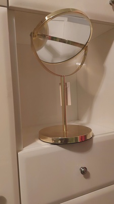 Elbląg NOWE piękne lusterko do makijażu, z jednej strony 2x powiększa.