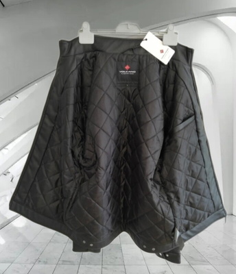 Elbląg Męska kurtka skórzana firmy Volcano L dł.70cm. obw.125cm. wzr.180cm. Spodnie Savil Jeans W32 L34 92/182cm. Towar