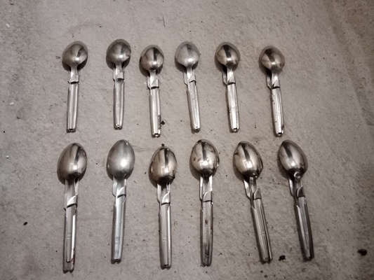 Elbląg Sprzedam oryginalny niezbędnik trzyczęściowy wojskowy. 
Nowy, rok 1982,83,84,85 i bez roku. Odbiór osobisty