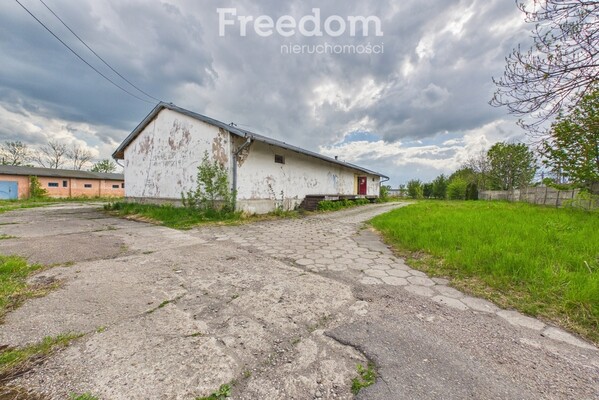 Elbląg FREEDOM NIERUCHOMOŚCISprzedam lokal użytkowy - Gronowo elbląskie, Kolejowa.&nbsp;Oferujemy na sprzedaż murowany