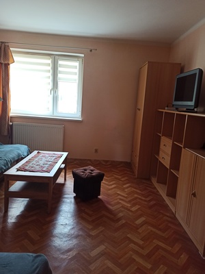 Elbląg 🏡 Wynajmę mieszkanie&nbsp; 28m&sup2; - 1 pokój plus kuchnia plus łązienka, na 2.piętrze, w pobliżu