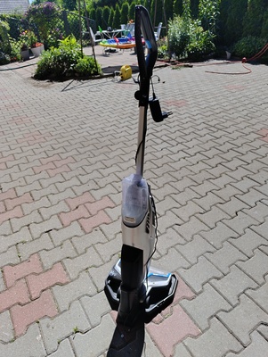 Elbląg Sprzedam odkurzacz pionowy. Mało używany, stan bardzo dobry. Posiada funkcje mycia powierzchni.