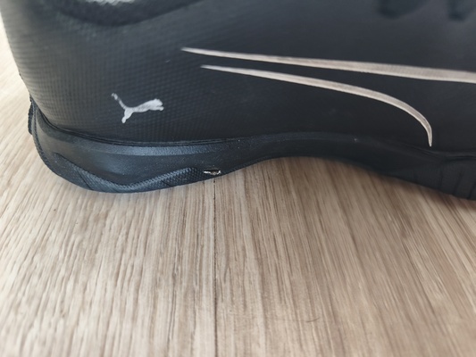 Elbląg Oddam buty turfy puma r. 35 za prasie mleczko
