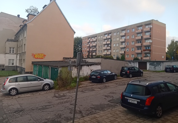 Elbląg Wynajmę garaż ul. Kosynierów Gdyńskich 40 Suchy i czystyBez prąduKaucja 500 zł
