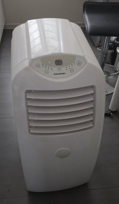 Elbląg Klimatyzator Blaupunkt. Bardzo rzadko używany. W pełni sprawny. Rura odprowadzająca ciepło i pilot w zestawie.