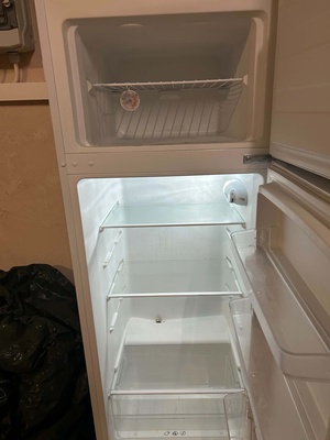 Elbląg Sprzedam lodówkę CANDY w bardzo dobrym stanie, wymiary. 143x55 x54