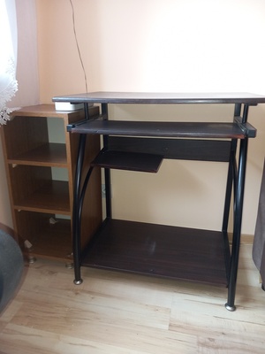 Elbląg Sprzedam biurko, krzesło i szafkę