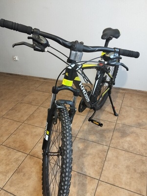 Elbląg Rower Kross 27,5' * Hexagon 2.0 * stan bdb. - 600zł. 
Zestaw * latarki LED - 100zł.
