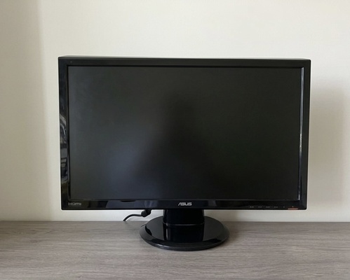 Elbląg Oddam monitor ASUS, ekran 23” za słoik kawy rozpuszczalnej. Działa bez zarzutu. :)