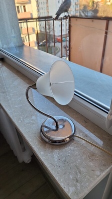 Elbląg Sprzedam żyrandol srebrny 5-cio ramienny z białymi szklanymi kloszami do tego kinkiet  jednoramienny z tej