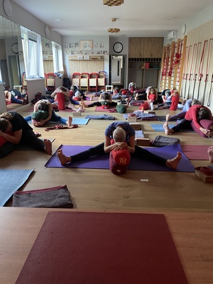 Elbląg KURS JOGI 🧘🏻‍♀️🧘‍♂️od PODSTAW 
Od 05.01.2026 do 18.02.2026 w naszej szkole rozpocznie się kurs jogi od podstaw.