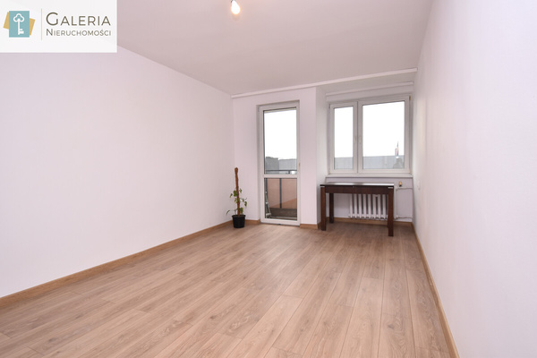 Elbląg GALERIA NIERUCHOMOŚCIZ pasji i miłości do nieruchomościNa sprzedaż:&nbsp; 2 pokojowe mieszkanie w centrum przy