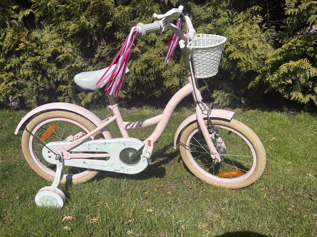 Elbląg Rower sun baby 16 cali. Po jednym dziecku, zadbany, mało używany. W zestawie kółka boczne do nauki jazdy oraz