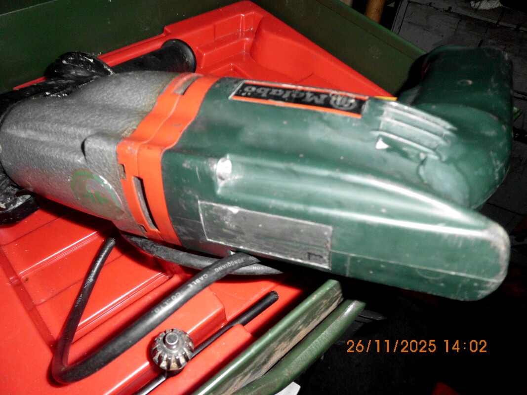 Elbląg Witam sprzedam Metabo EDV1000 o mocy 1000w. Sprzęt jest w  sprawny i był używany sporadycznie w domu. Posiada