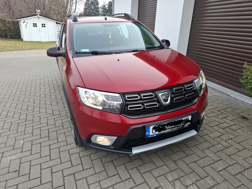 Elbląg DACIA SANDERO-STEPWAY &ndash; Praktyczny i Niezawodny Samochód z 2019 r. , Czerwony Kolor, 5-osobowy, Pierwszy