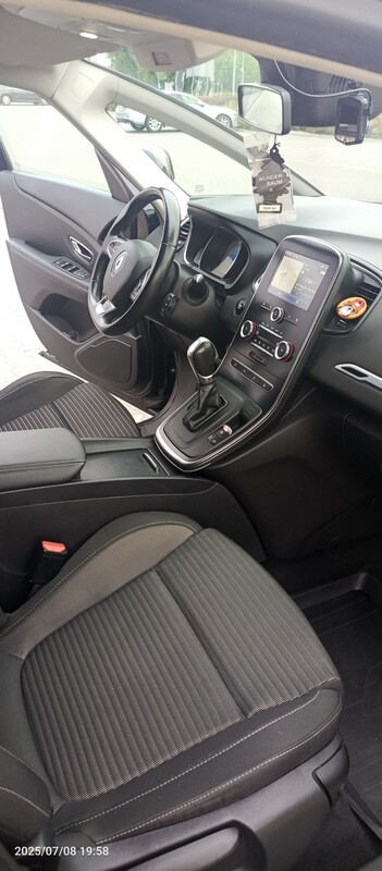 Elbląg Sprzedam Renault Grand Scenic IV z 2018 z silnikiem  1.5 dCi. 
Auto w moim posiadaniu ponad 4 lata. 
Z
