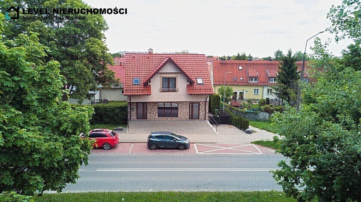 Elbląg LEVEL NIERUCHOMOŚCI Dom osiedle Kamionkaul. Niepodległości NIERUCHOMOŚCI NA POZIOMIE