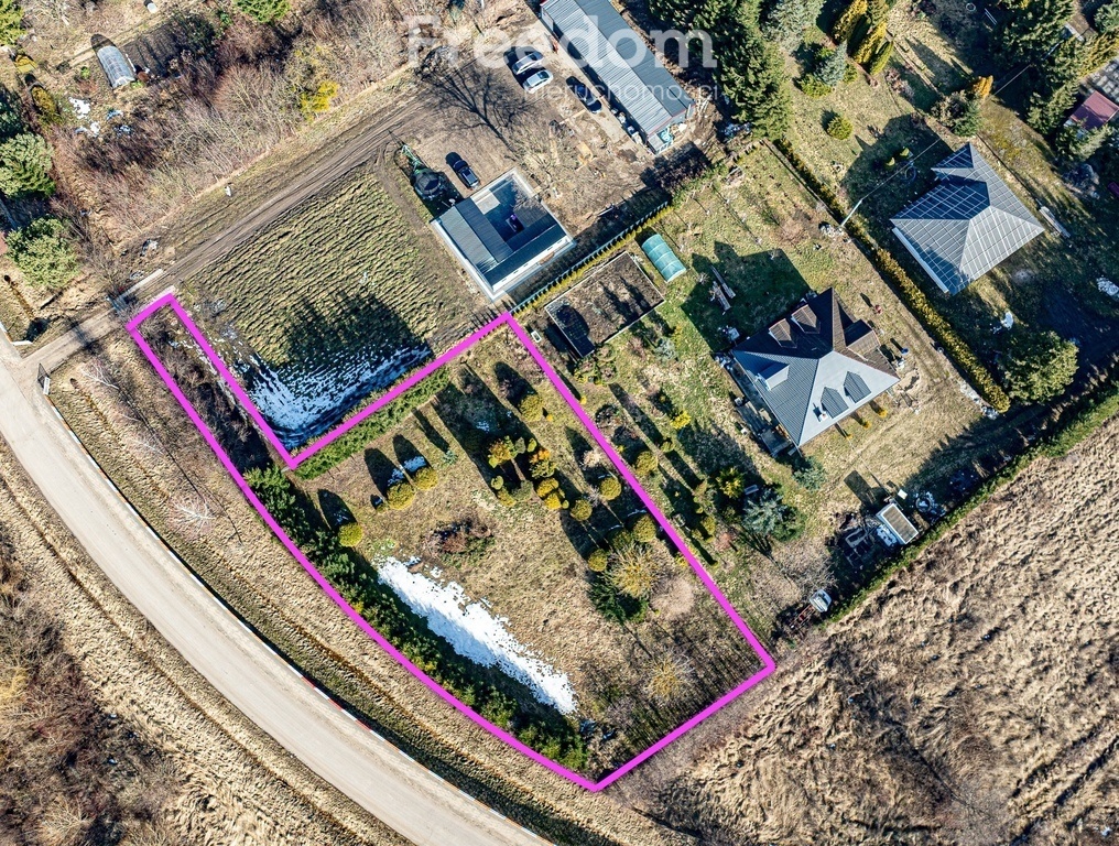 Elbląg FREEDOM NIERUCHOMOŚCISprzedam działkę - Gronowo górne, Berylowa.&nbsp;Działka położona w Gronowie Górnym,