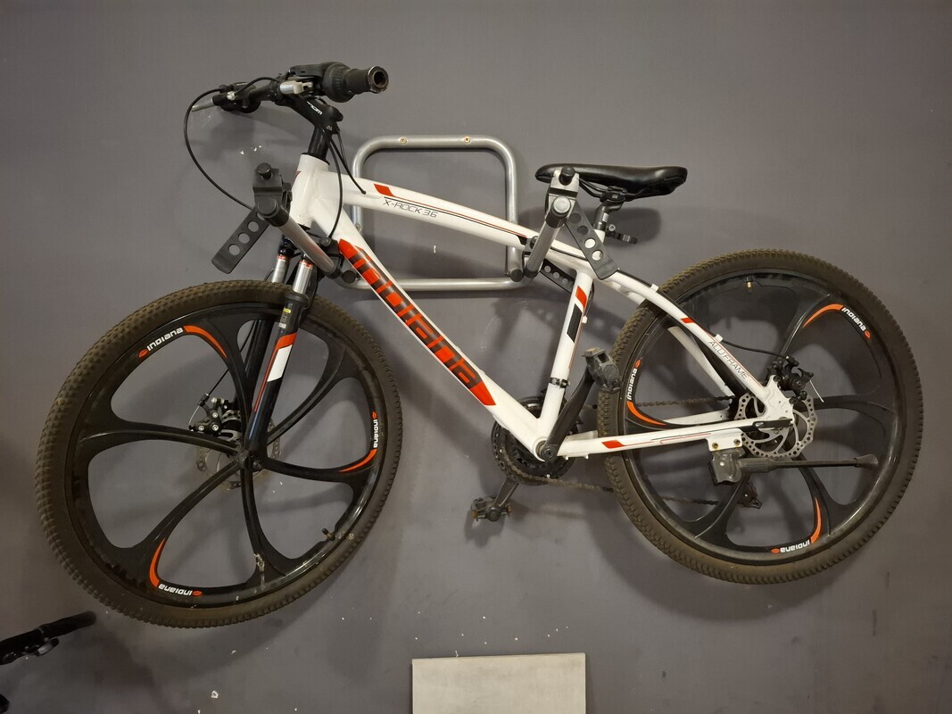 Elbląg Sprzedam bardzo mało używany rower sportowy dla dziecka. Bardzo nowoczesny i sportowy wygląd. Wszystko sprawne