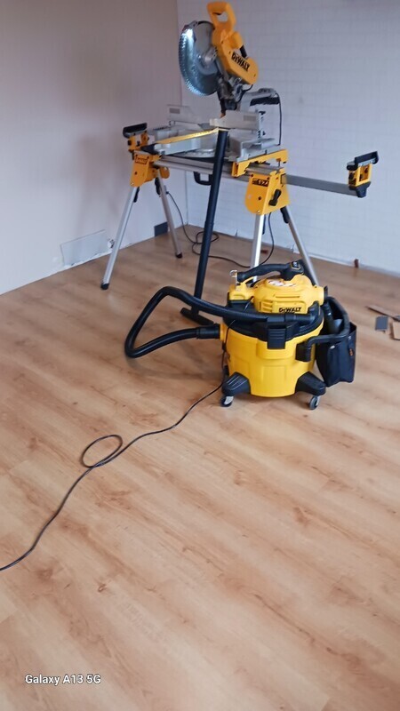 Elbląg Sprzedam Ukośnicę DeWalt DWS780 1675 W 305 mm i DeWalt Uniwersalne stanowisko robocze 1,1m - 2,5m nośność