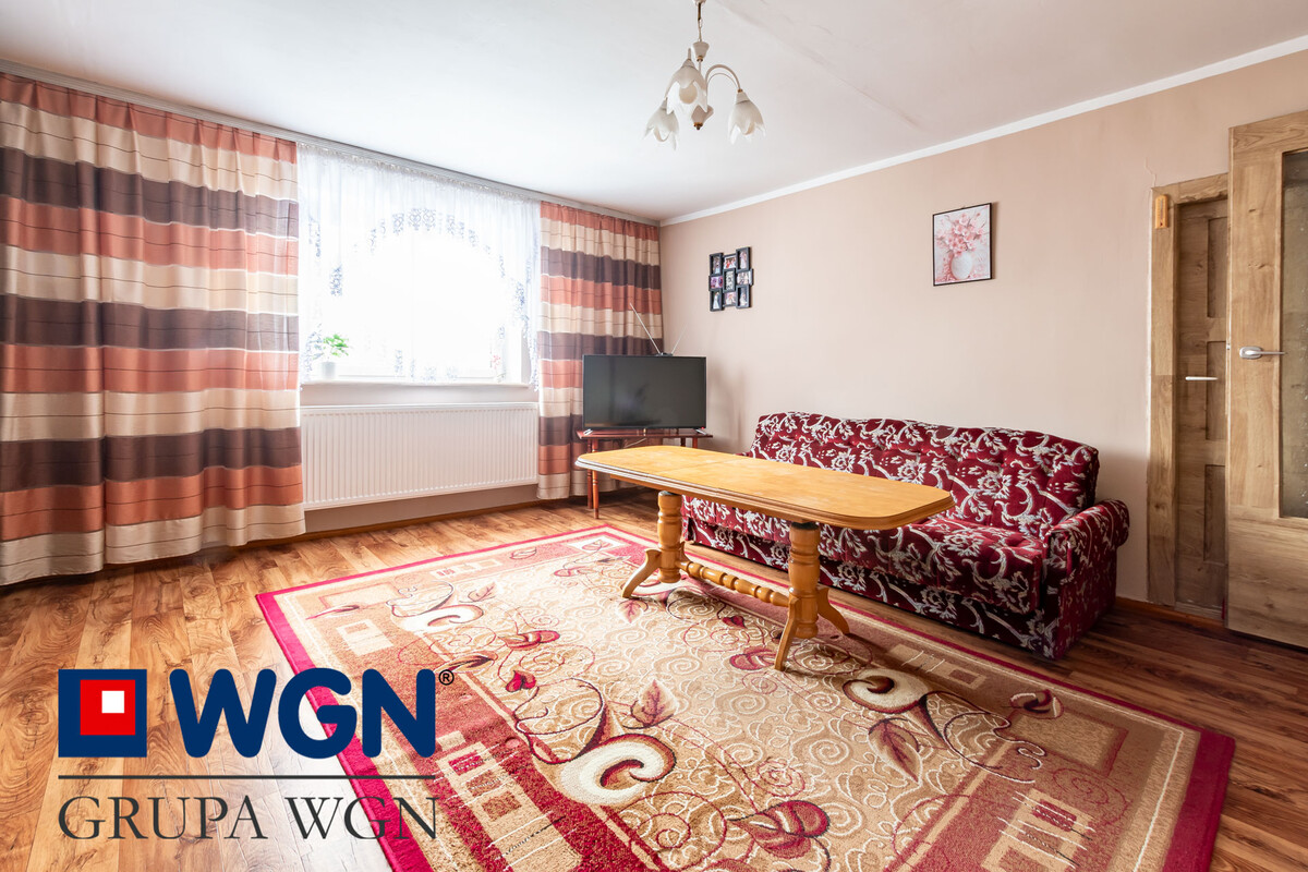 Elbląg Na sprzedaż mieszkanietrzypokojowe o powierzchni 77 m2 w miejscowości Zwierzno , 20 km od Elbląga, 4 km od