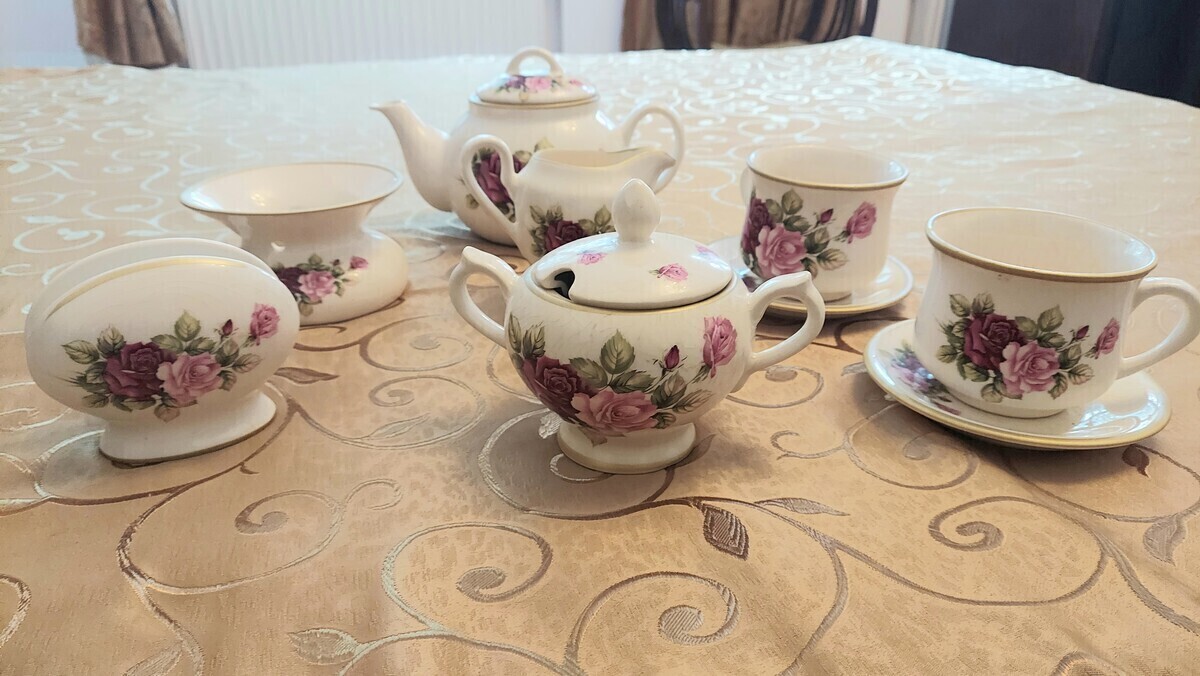 Elbląg Zachwycający  serwis w stylu angielskim.